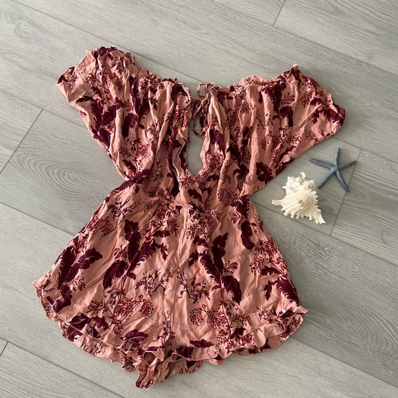 TopShop Cold Shoulder floral coverup - Picture 2 of 6